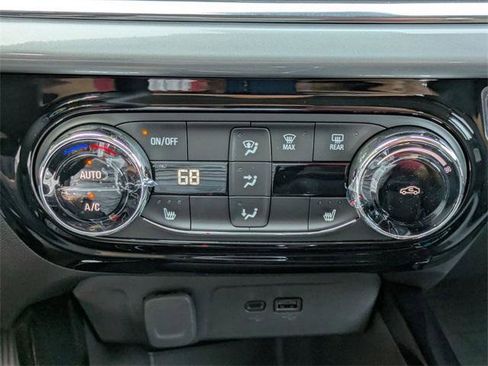 New 2026 Chevrolet Trax LT w/ Driver Confidence Package image 19