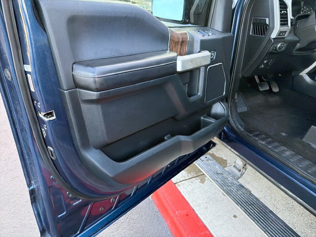 Used 2020 Ford F150 Lariat w/ Equipment Group 502A Luxury AWD/4WD image 10