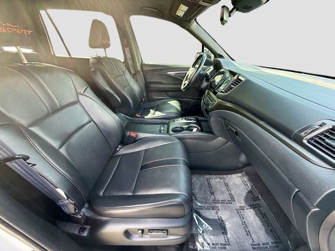 Used 2023 Honda Passport TrailSport image 29