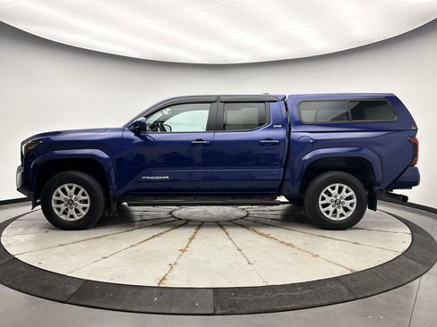Used 2024 Toyota Tacoma SR5 AWD/4WD image 2