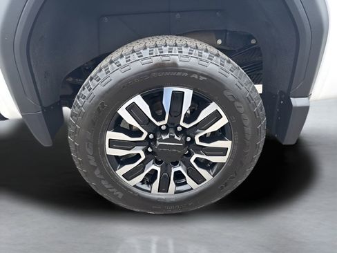 Used 2024 GMC Sierra 3500 Denali Ultimate AWD/4WD image 40