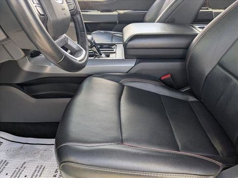 Used 2023 Ford F150 Lariat w/ Trailer Tow Package image 17