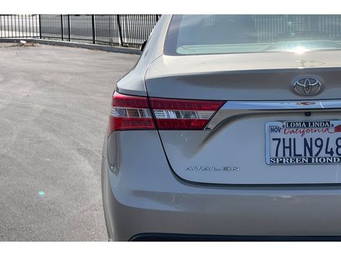 Used 2014 Toyota Avalon Limited image 14