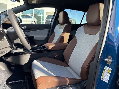 New 2026 Volkswagen ID.4 Pro image 9
