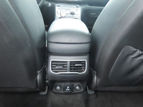 Used 2023 Hyundai Santa Fe Limited FWD image 20