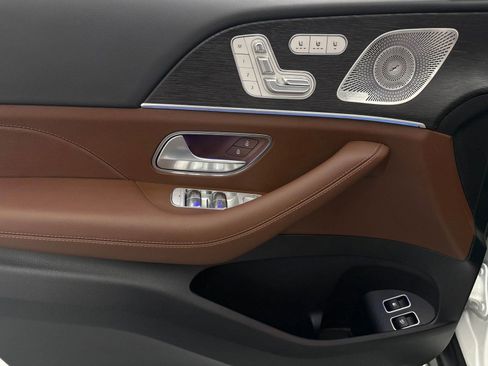 Used 2026 Mercedes-Benz GLE 450e GLE 450e image 12