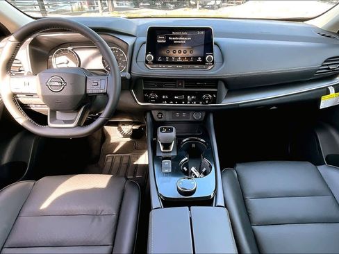 New 2026 Nissan Rogue Dark Armor image 5