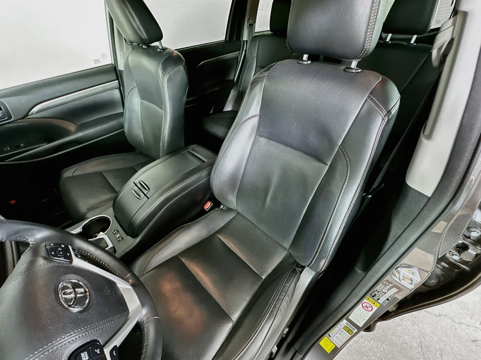 Used 2018 Toyota Highlander Limited AWD/4WD image 36