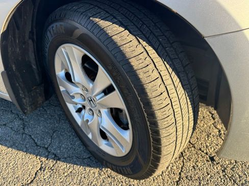 Used 2009 Honda Accord LX-P image 36