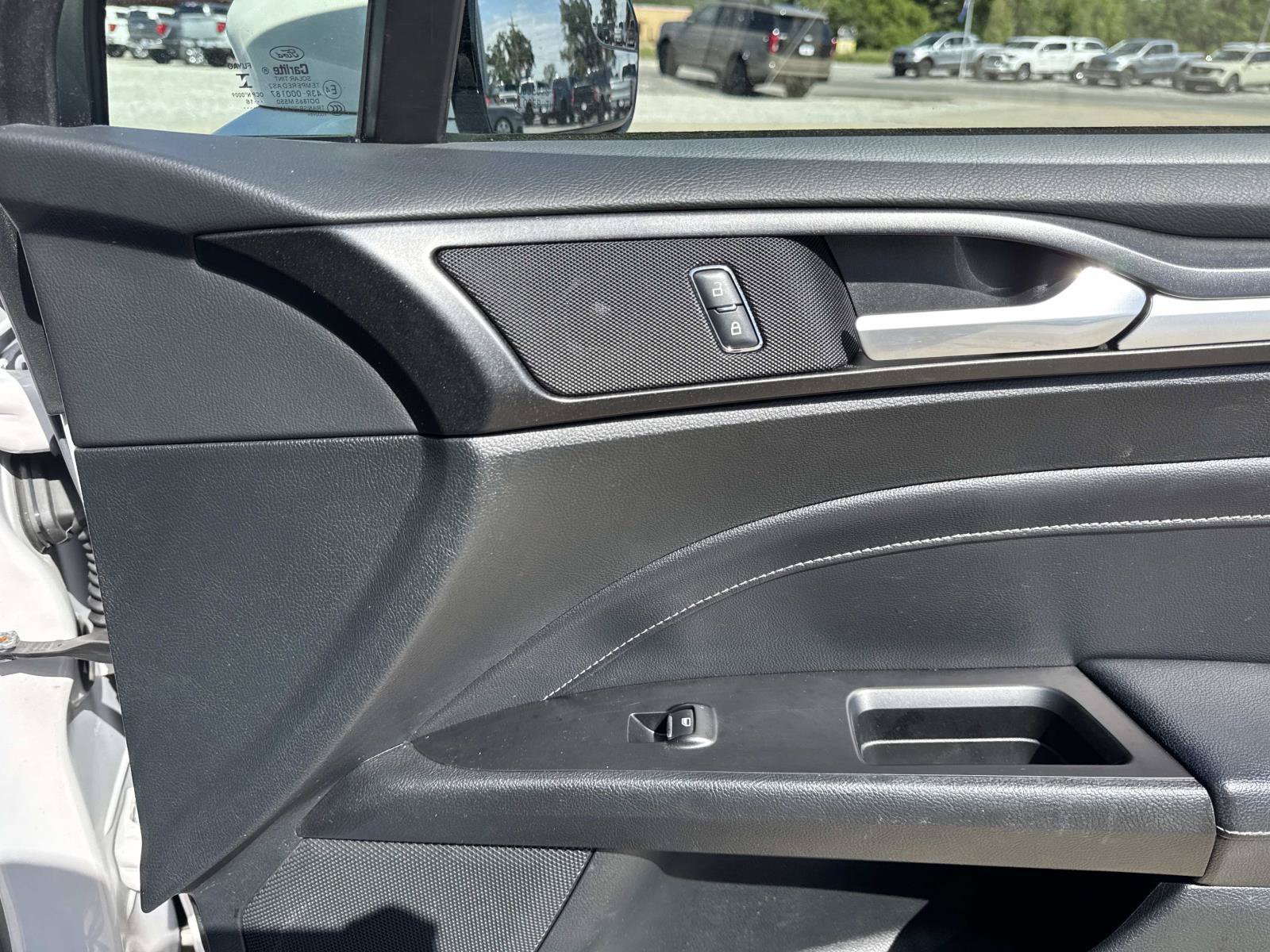 Used 2017 Ford Fusion Titanium FWD image 14