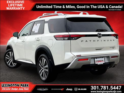 Used 2024 Nissan Pathfinder Platinum AWD/4WD image 4