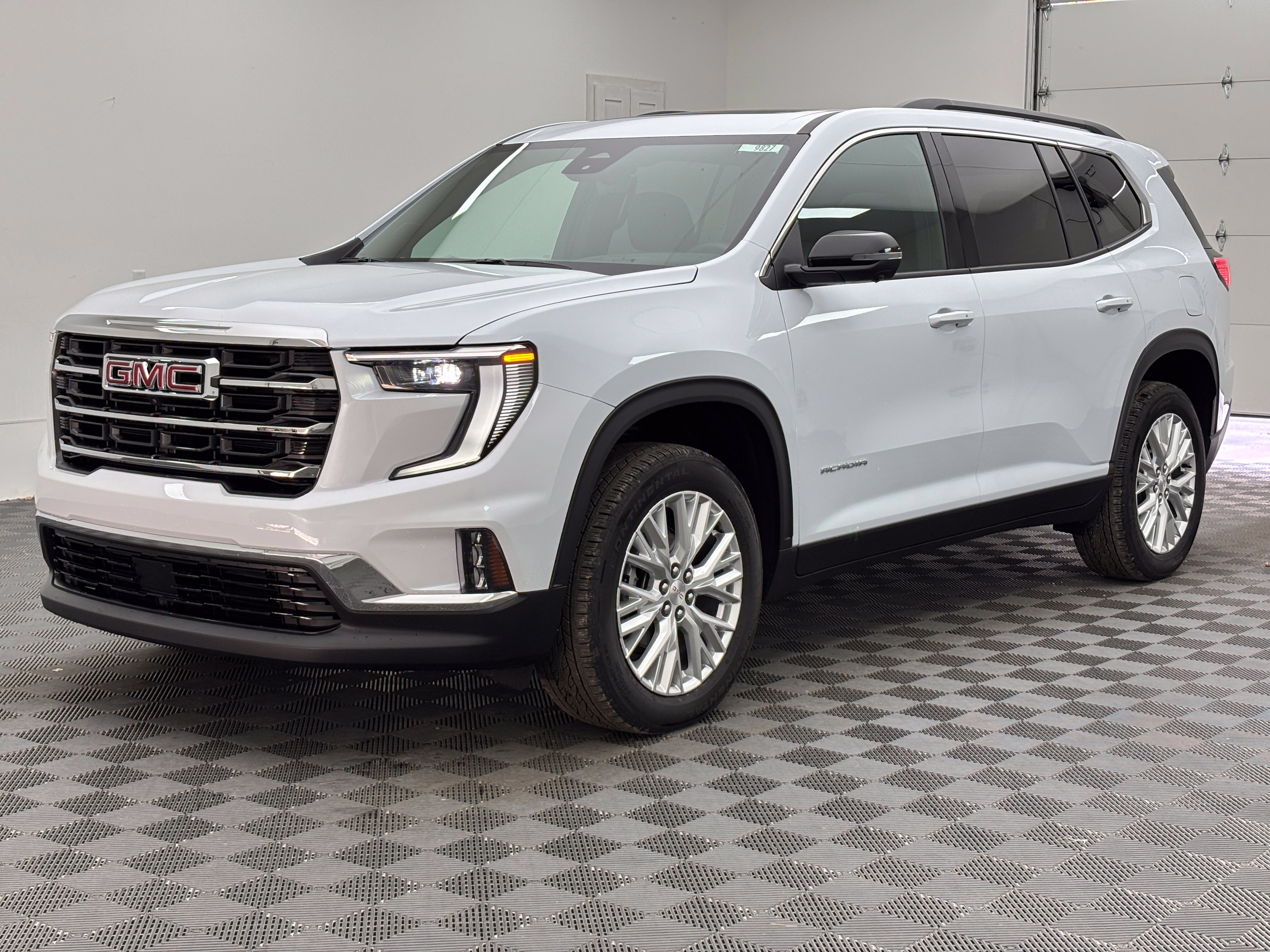 New 2026 GMC Acadia Elevation w/ Elevation Premium Package FWD image 2