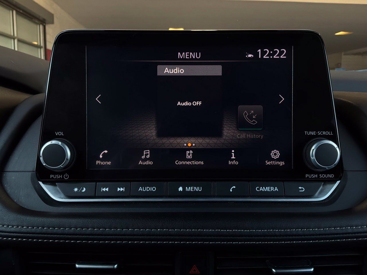 Used 2025 Nissan Rogue SV FWD image 32