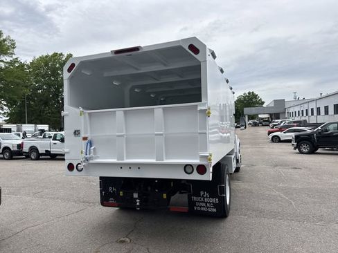 New 2027 Ford F750 2WD Regular Cab Super Duty image 8