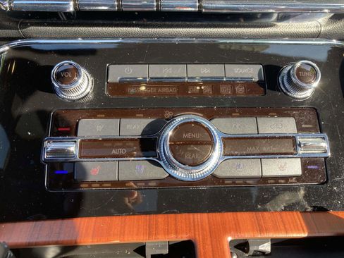 Used 2021 Lincoln Navigator Reserve image 24