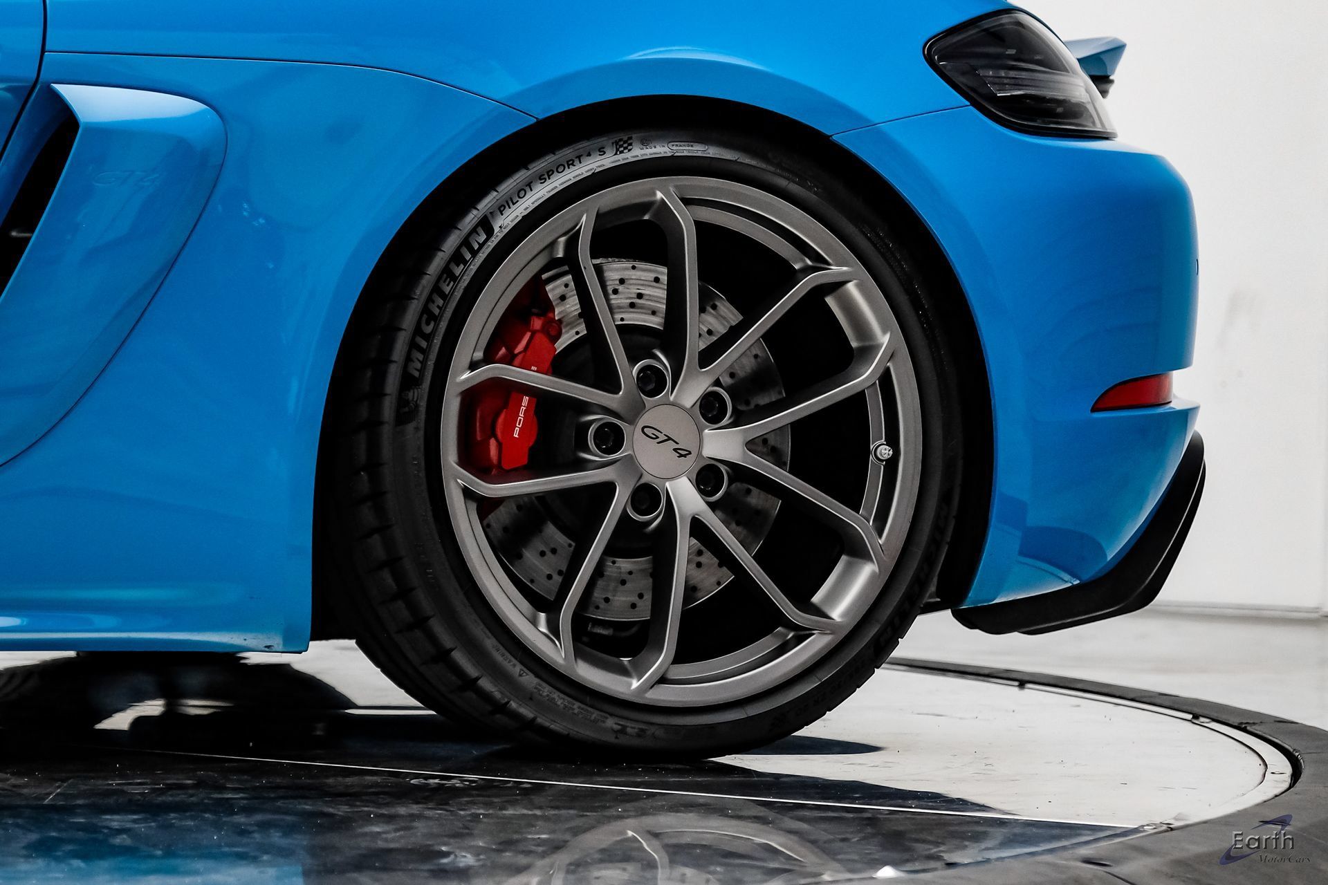 Used 2020 Porsche 718 Cayman GT4 RWD image 97