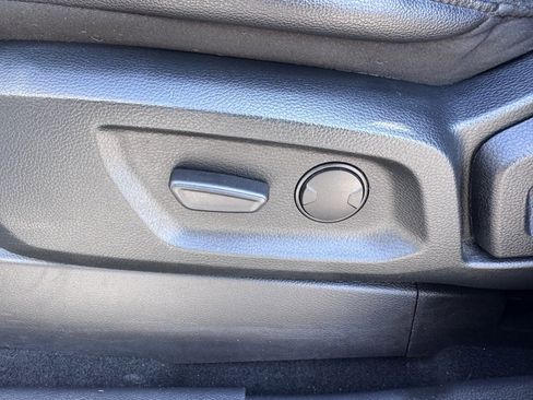 Used 2019 Ford Ranger Lariat w/ Black Appearance Package image 25