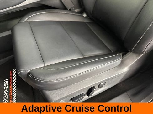 Used 2025 Nissan Murano SV AWD/4WD image 11