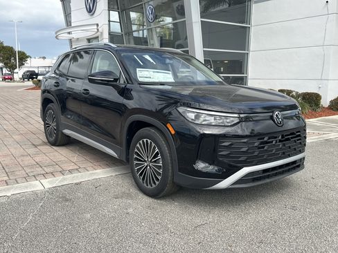 New 2026 Volkswagen Tiguan S image 4