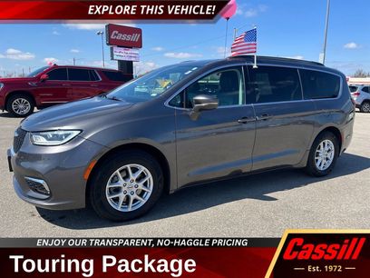 Used 2022 Chrysler Pacifica Touring-L