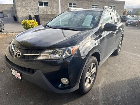 Used 2015 Toyota RAV4 XLE AWD/4WD image 3