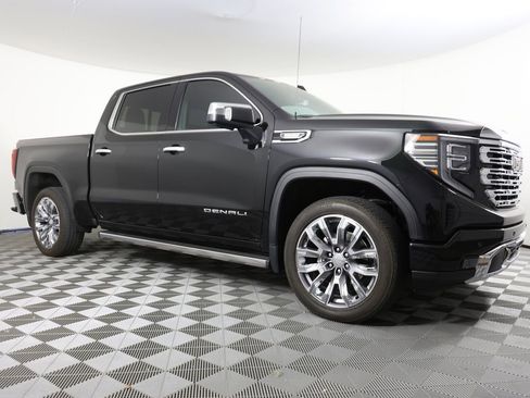 Used 2024 GMC Sierra 1500 Denali AWD/4WD image 2