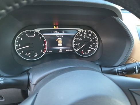 New 2025 Nissan Sentra SV w/ SV Premium Package image 24