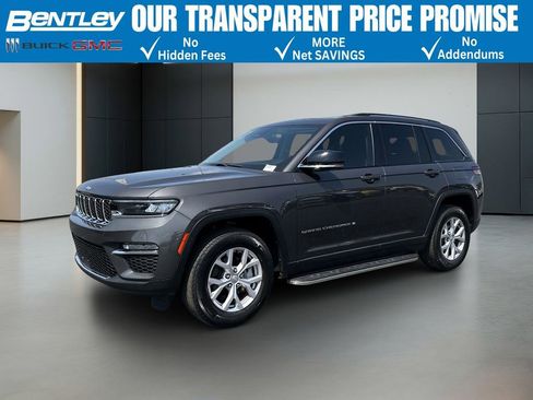 Used 2022 Jeep Grand Cherokee Limited w/ Trailer Tow Prep Group (B) RWD image 1