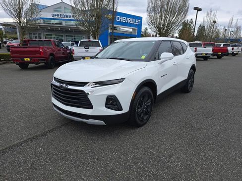 Used 2021 Chevrolet Blazer LT image 2