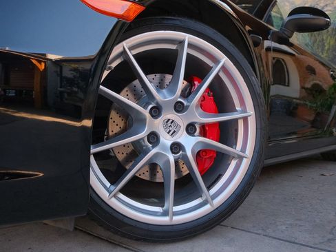 Used 2014 Porsche 911 Carrera 4S image 41