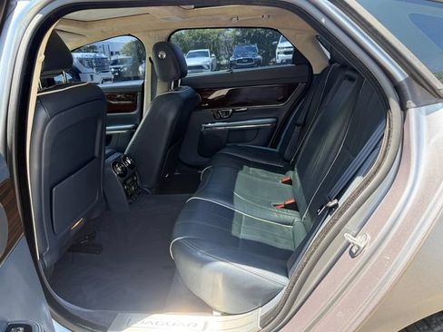 Used 2014 Jaguar XJ L Supercharged RWD image 14