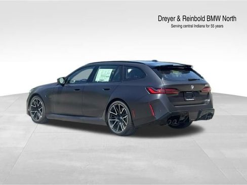 New 2027 BMW M5 Touring AWD/4WD image 4