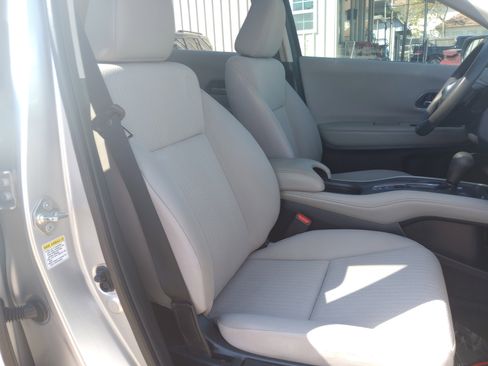 Used 2016 Honda HR-V EX image 15