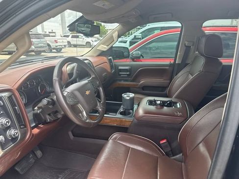 Used 2017 Chevrolet Silverado 1500 High Country AWD/4WD image 5