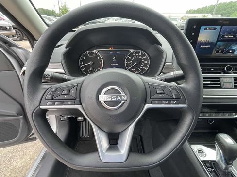 New 2025 Nissan Altima 2.5 SV w/ SV Special Edition Package image 17