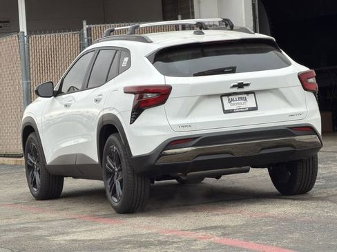 New 2025 Chevrolet Trax ACTIV w/ Sunroof Package image 5