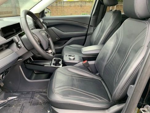 Used 2024 Ford Mustang Mach-E Premium image 13