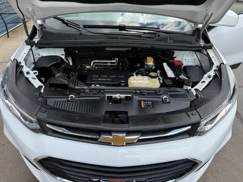 Used 2017 Chevrolet Trax LS w/ LPO, Protection Package AWD/4WD image 37
