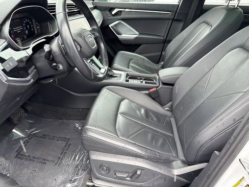 Used 2024 Audi Q3 2.0T Premium AWD/4WD image 24