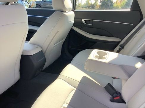 Certified 2025 Hyundai Sonata SEL image 26