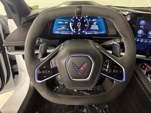 Used 2023 Chevrolet Corvette Stingray Premium Conv w/ Z51 Performance Package RWD image 26