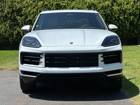 New 2026 Porsche Cayenne AWD/4WD image 11