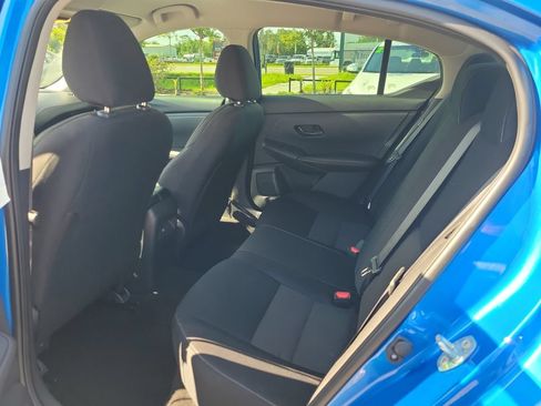 Used 2024 Nissan Sentra SV FWD image 10