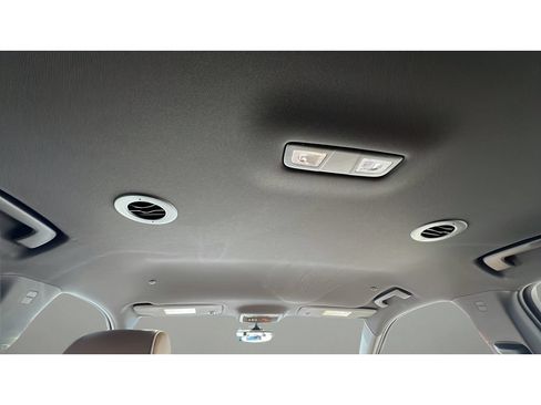Certified 2023 Chevrolet Traverse Premier AWD/4WD image 29