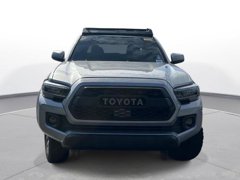 Used 2019 Toyota Tacoma SR5 RWD image 3
