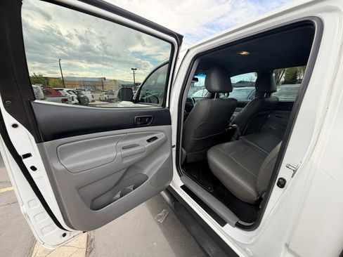 Used 2013 Toyota Tacoma 4x4 Double Cab w/ SR5 Pkg image 21