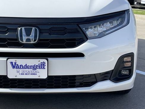 Certified 2026 Honda Odyssey EX-L image 7