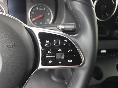 Used 2024 Mercedes-Benz Sprinter 2500 image 12