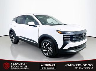 Used 2025 Nissan Kicks SV video 1