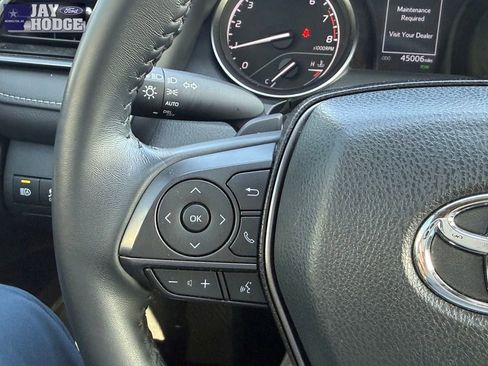 Used 2024 Toyota Camry SE w/ Convenience Package image 39